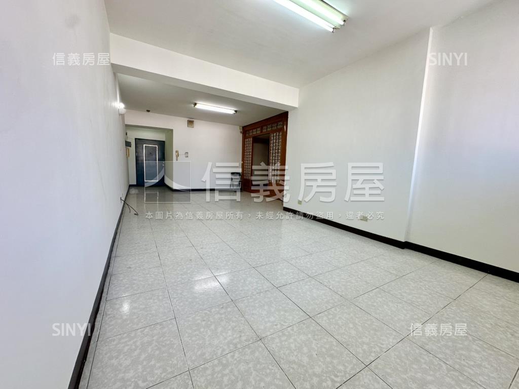 統穩天廈採光三房房屋室內格局與周邊環境