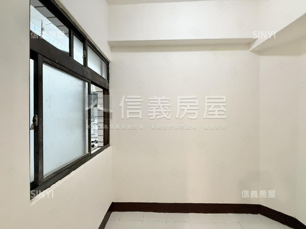 光華國宅高樓靓四房房屋室內格局與周邊環境