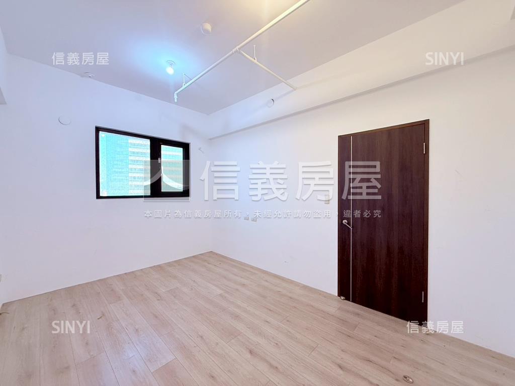 德友極美屋附平面車位房屋室內格局與周邊環境