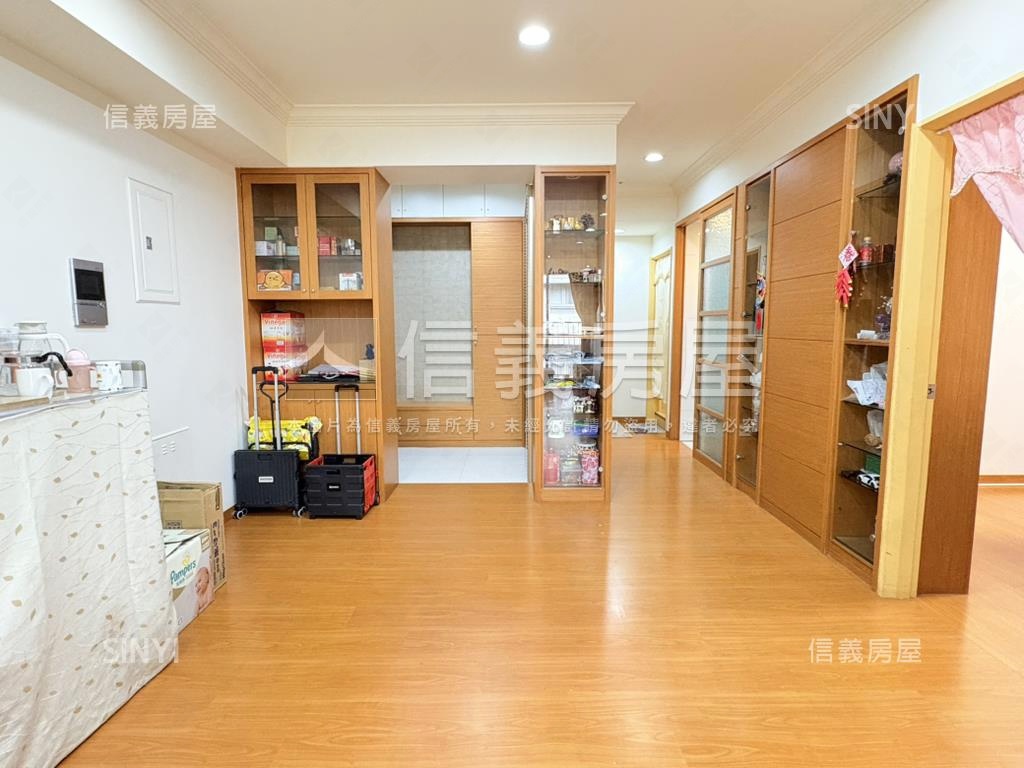劍橋高樓美妝三房平車房屋室內格局與周邊環境