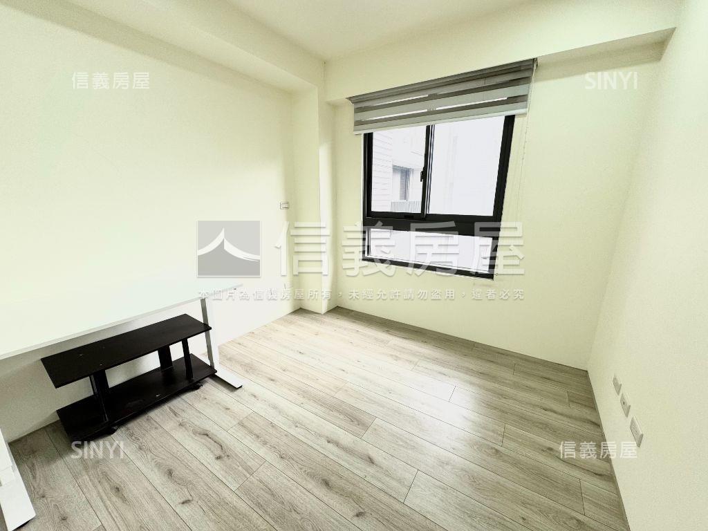 國聚之幸次頂樓兩房平車房屋室內格局與周邊環境