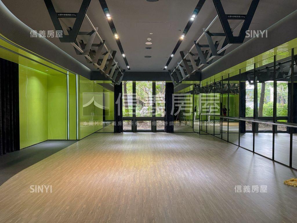 國聚之幸次頂樓兩房平車房屋室內格局與周邊環境