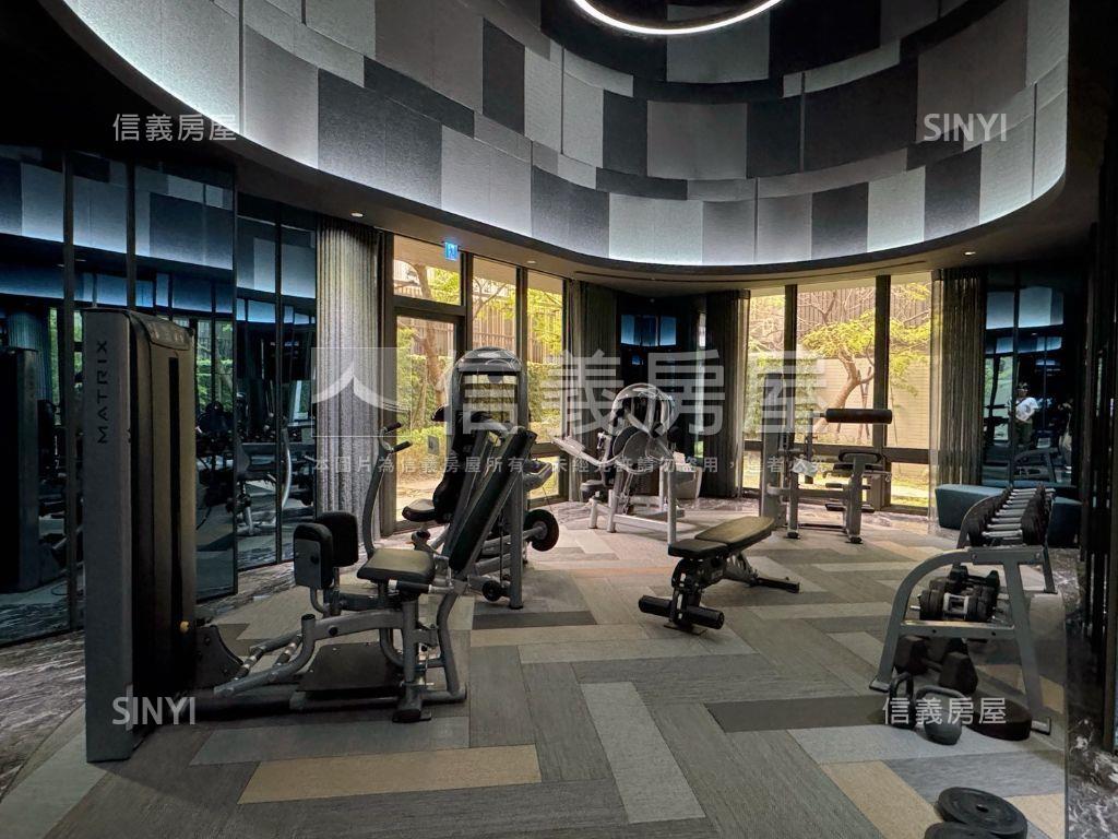 國聚之幸次頂樓兩房平車房屋室內格局與周邊環境