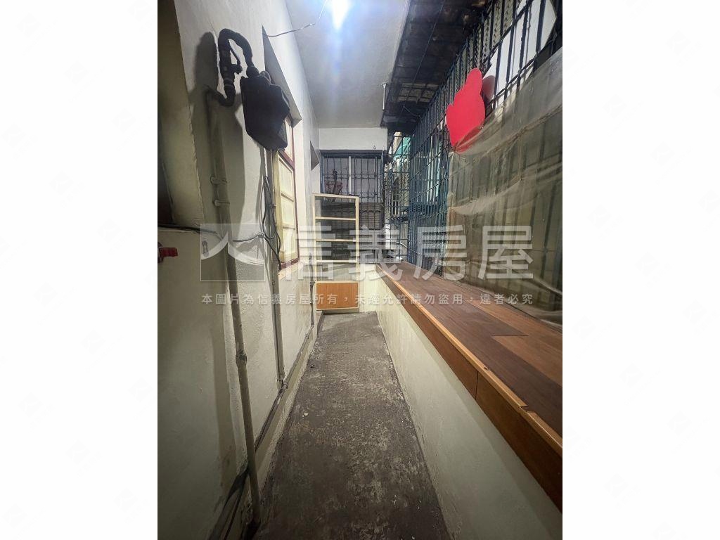 三和國中捷運美屋房屋室內格局與周邊環境