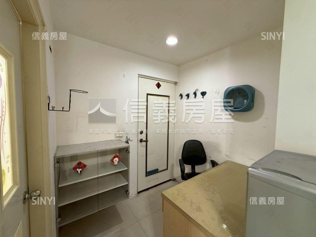 三重國小站漂亮三房美寓房屋室內格局與周邊環境