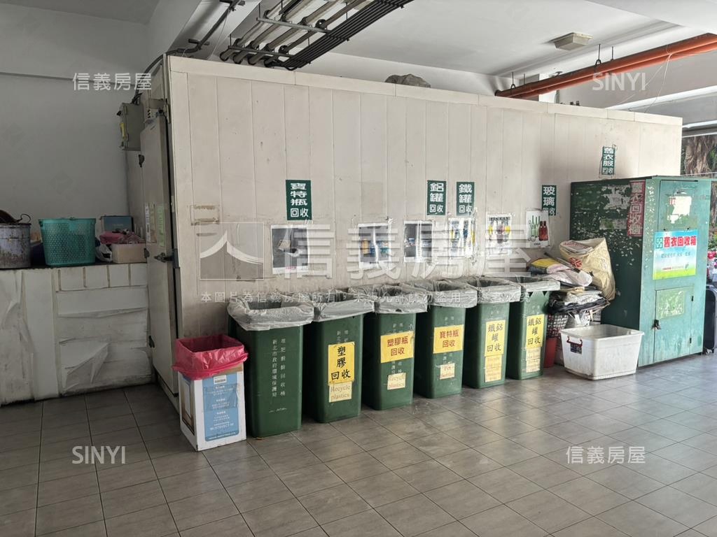 築城經典三房車位房屋室內格局與周邊環境