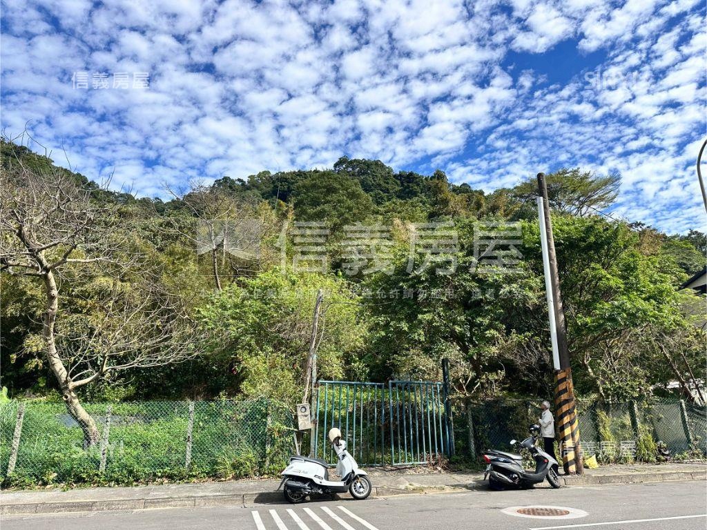 至善路三段馬路旁土地房屋室內格局與周邊環境