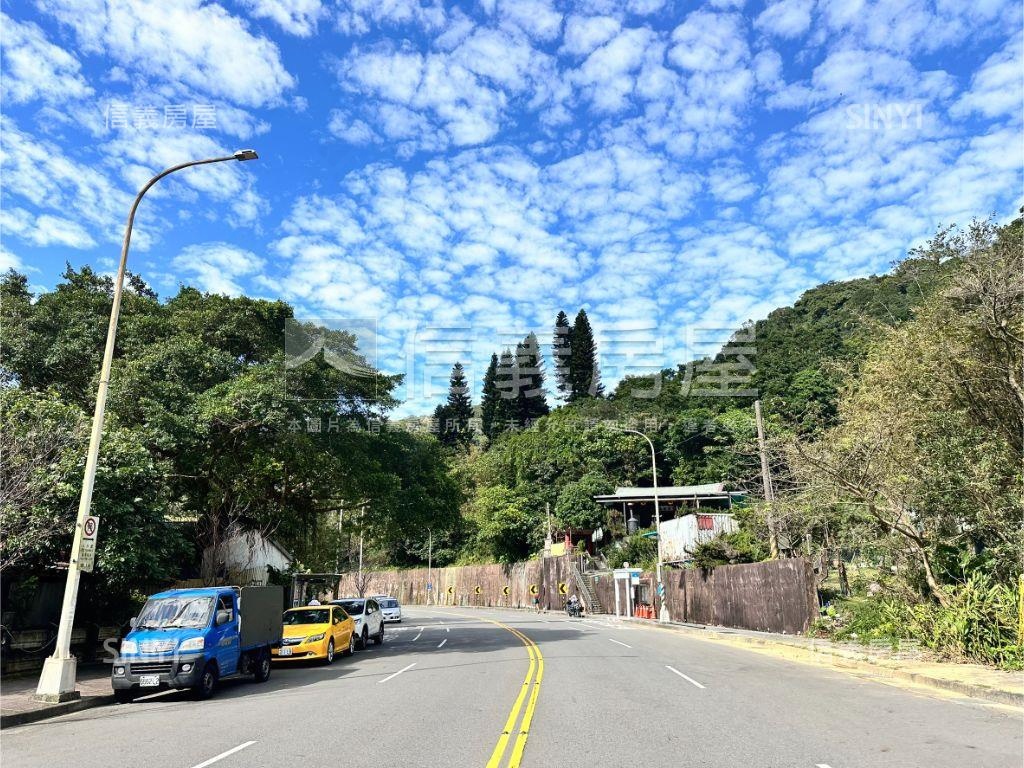 至善路三段馬路旁土地房屋室內格局與周邊環境