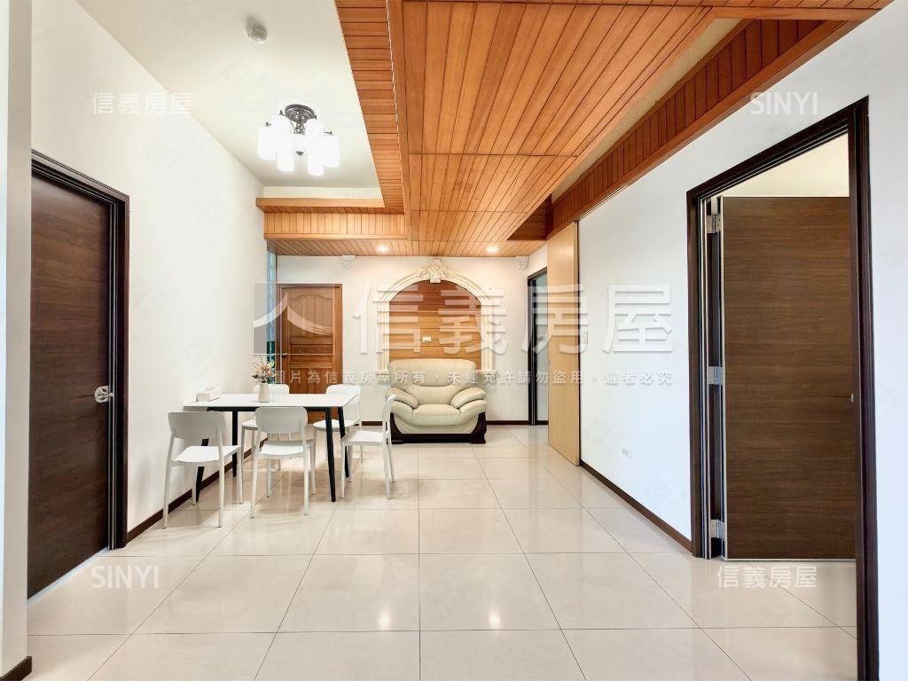 名軒皇城＠４房車位房屋室內格局與周邊環境