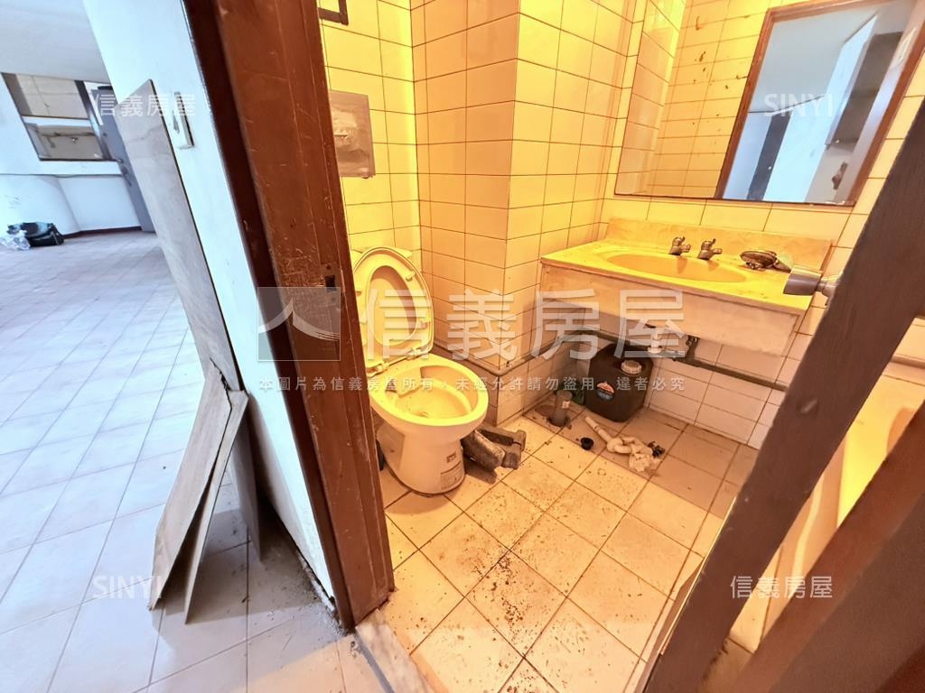 台南火車站站前套房房屋室內格局與周邊環境