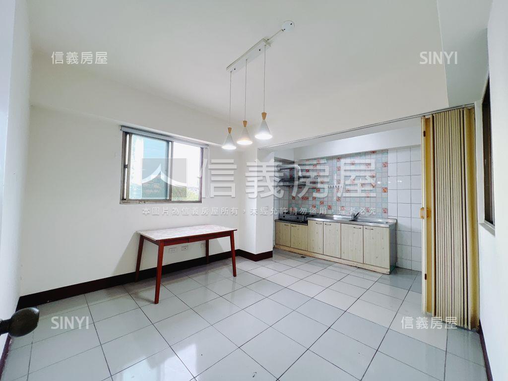 近中國醫電梯美２＋１房房屋室內格局與周邊環境