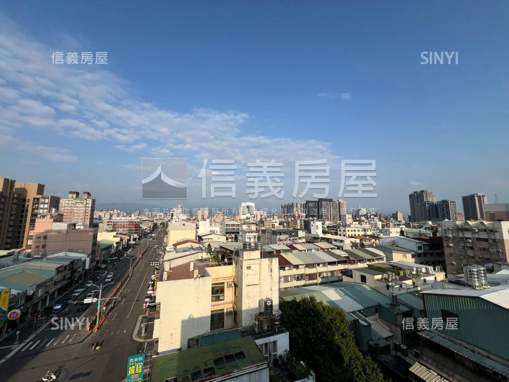近中國醫電梯美２＋１房房屋室內格局與周邊環境