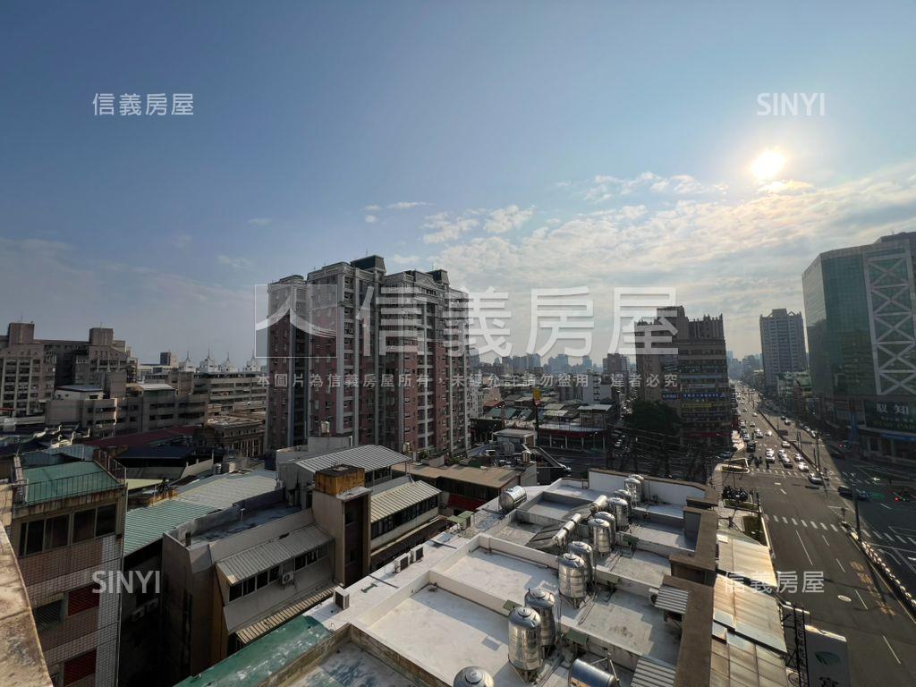 近中國醫電梯美２＋１房房屋室內格局與周邊環境