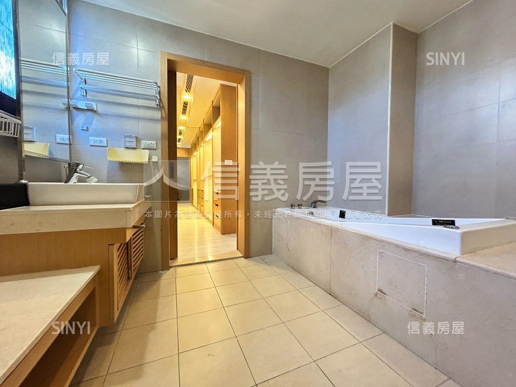 皇勝瑞安樓中樓房屋室內格局與周邊環境