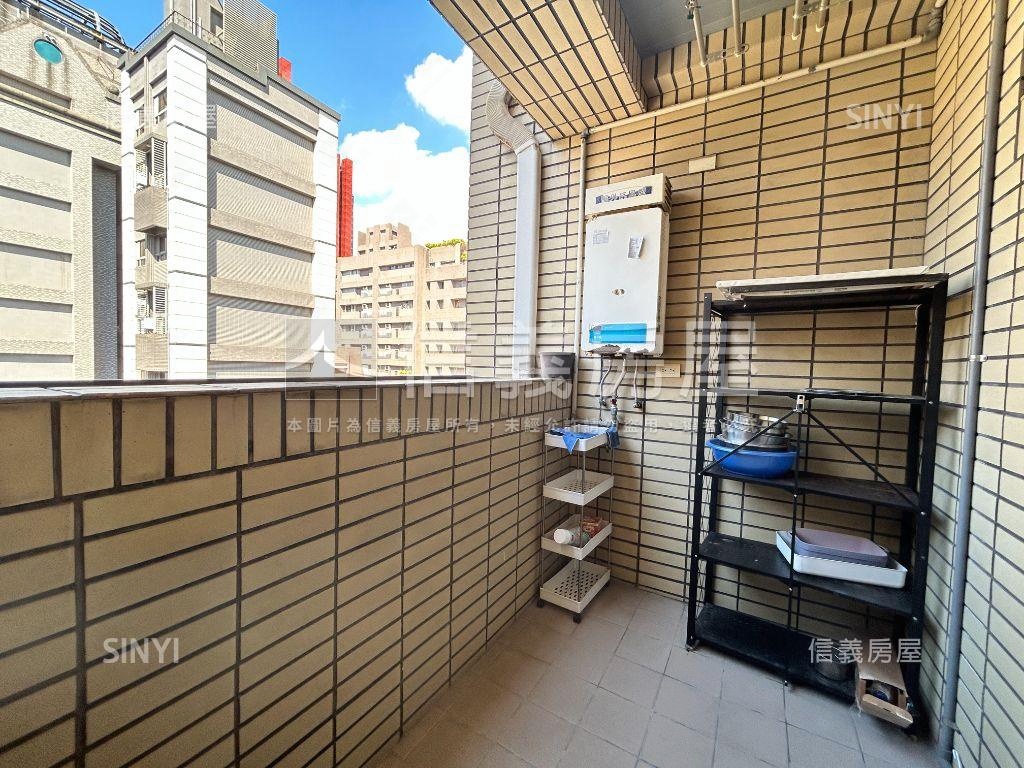 皇勝瑞安樓中樓房屋室內格局與周邊環境