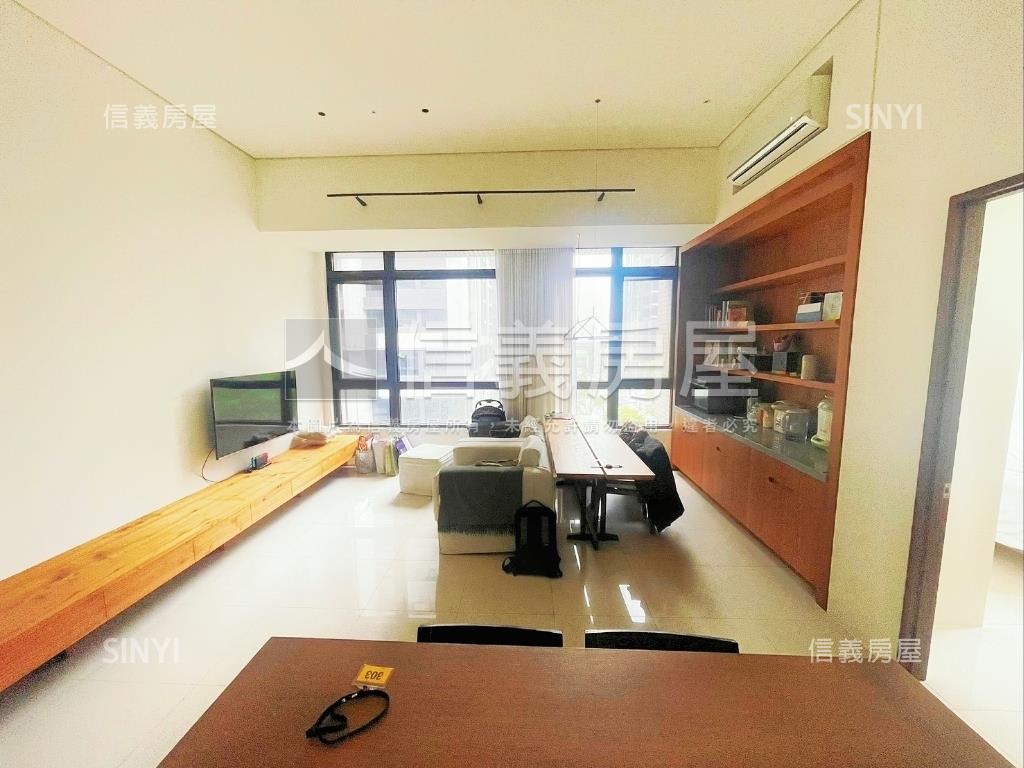 江翠重劃～興富發大美挑高房屋室內格局與周邊環境