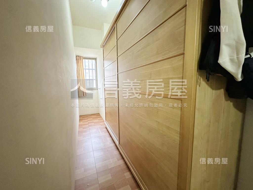 北區邊間２房２衛車站宅房屋室內格局與周邊環境