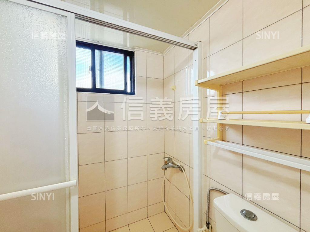 店長推薦楓格花園三房車位房屋室內格局與周邊環境
