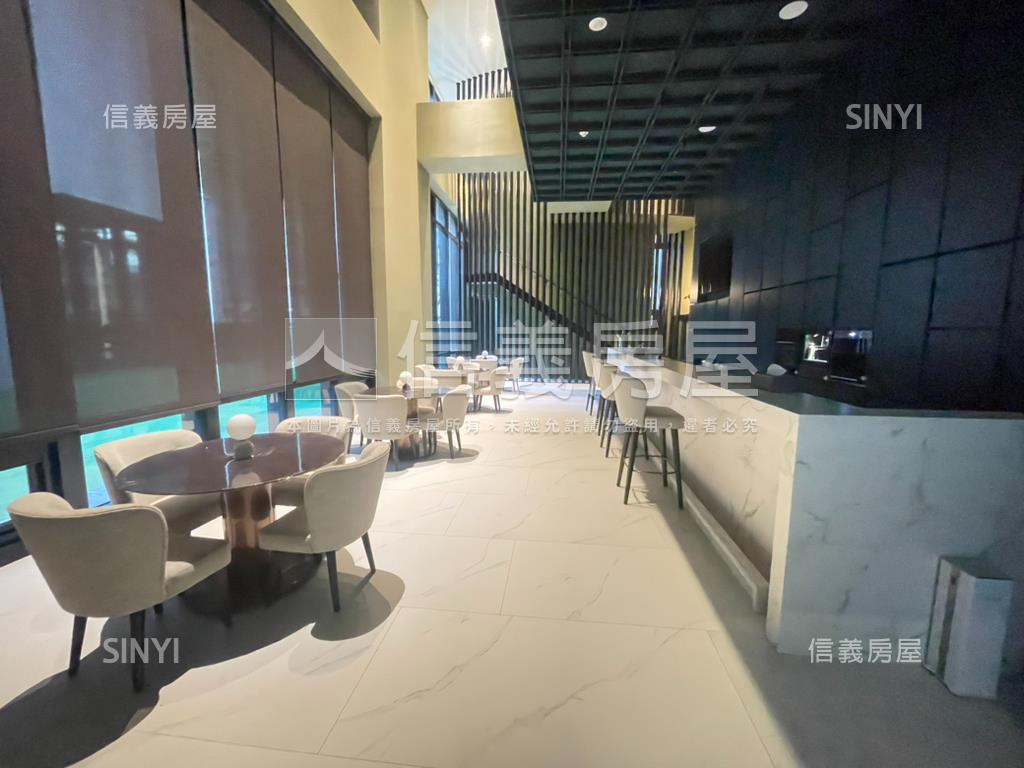 全新。冠德心天匯三房車位房屋室內格局與周邊環境