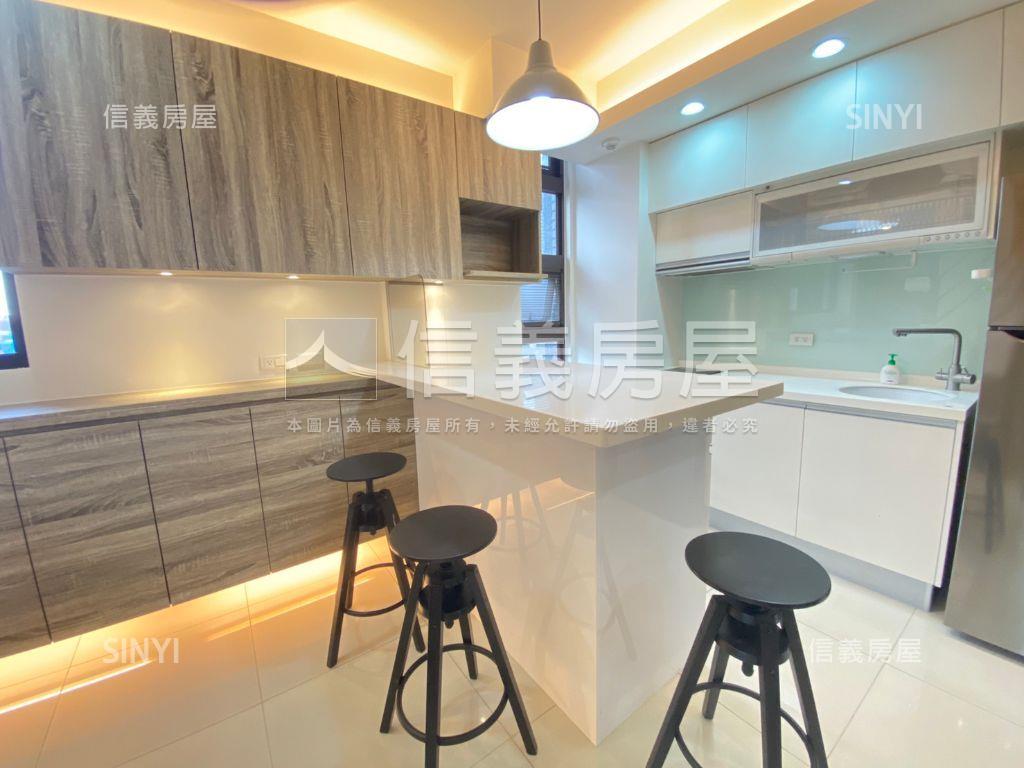 ［捷運宅］電梯美三房車位房屋室內格局與周邊環境