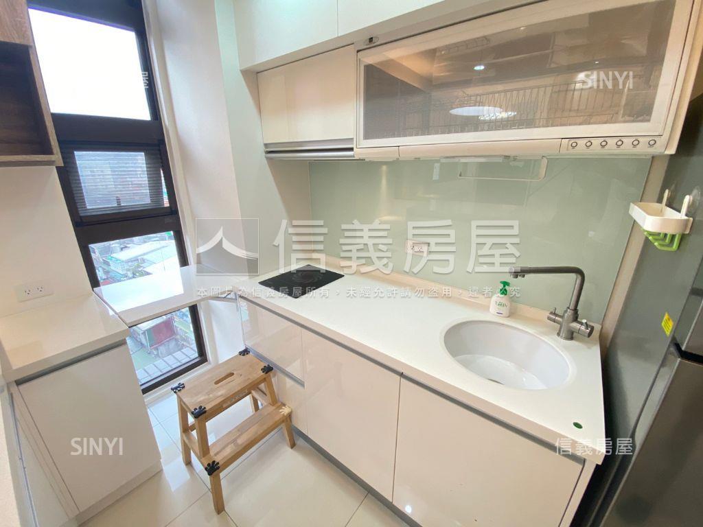 ［捷運宅］電梯美三房車位房屋室內格局與周邊環境