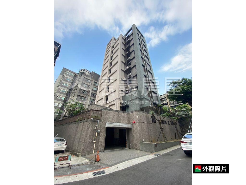 ［捷運宅］電梯美三房車位房屋室內格局與周邊環境