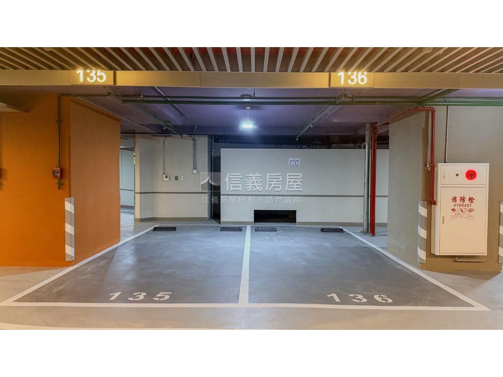 七期三房新落成屋平面車位房屋室內格局與周邊環境
