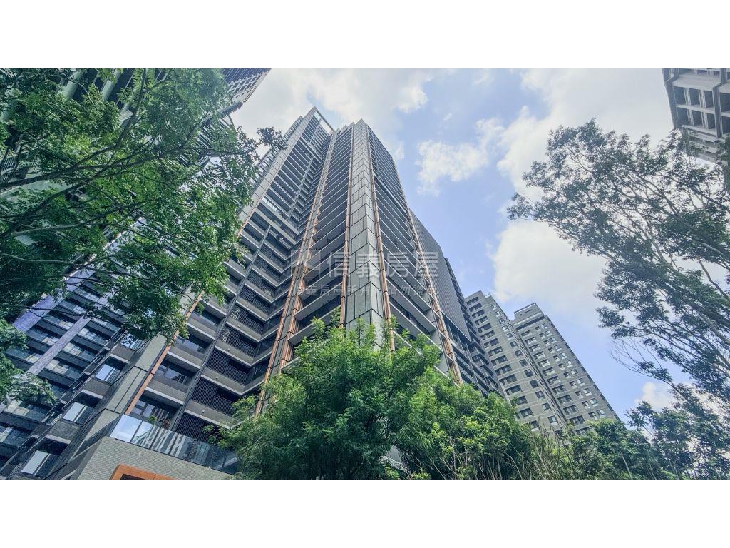 七期三房新落成屋平面車位房屋室內格局與周邊環境