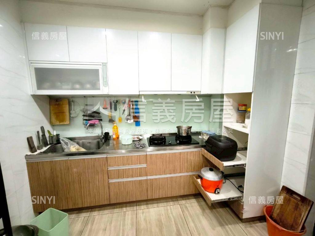 平鎮面公園大空間美宅房屋室內格局與周邊環境