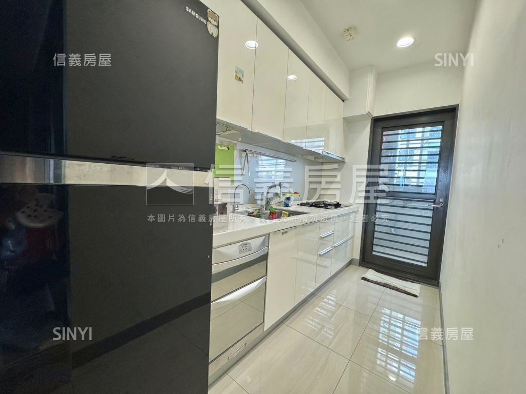四季景觀．三房平車房屋室內格局與周邊環境