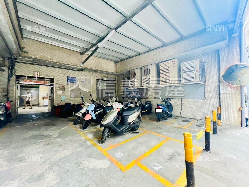 高雄車站電梯小資套房房屋室內格局與周邊環境