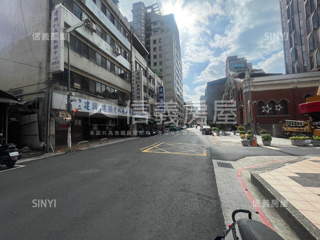 甘州街商業地收租等改建房屋室內格局與周邊環境