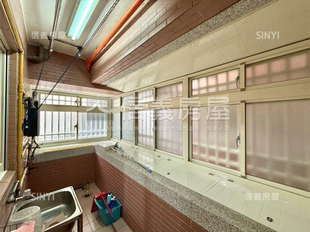 北投運動金龍市場電梯三房房屋室內格局與周邊環境