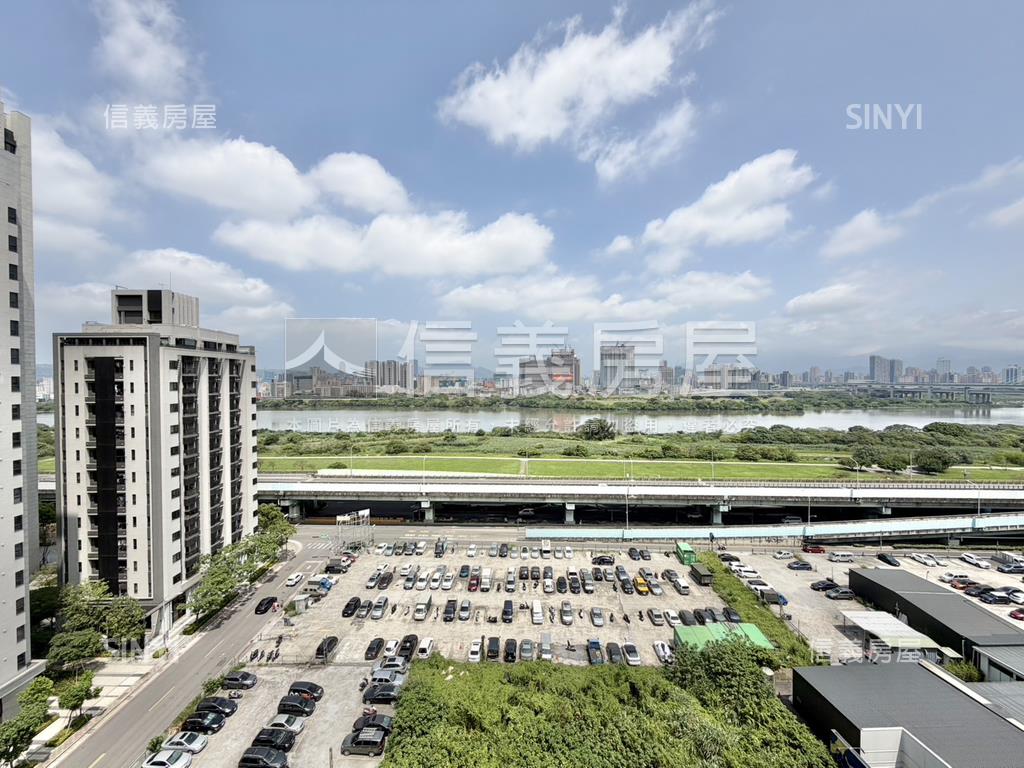 江南ＳＴＡＲ三房車位房屋室內格局與周邊環境