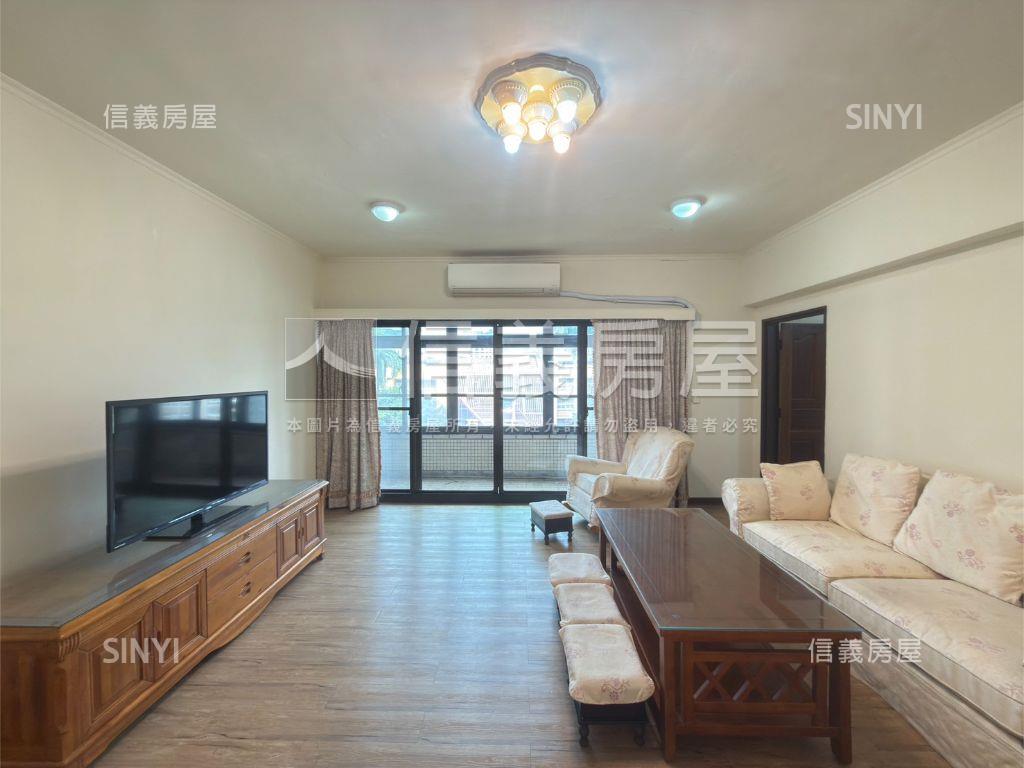 新光仰仁４房景觀戶房屋室內格局與周邊環境