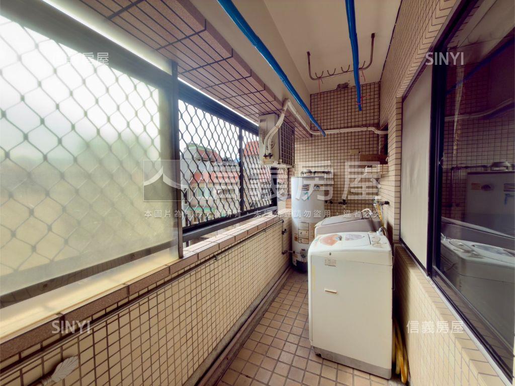 新光仰仁４房景觀戶房屋室內格局與周邊環境