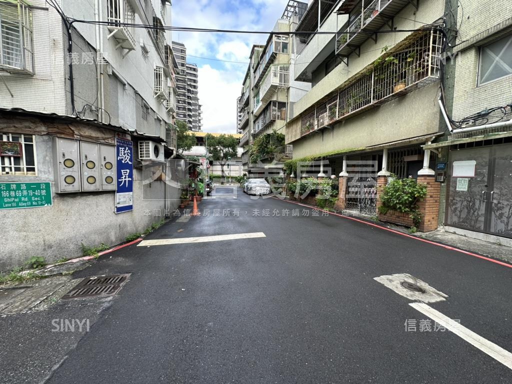 專任近捷運住三土地房屋室內格局與周邊環境