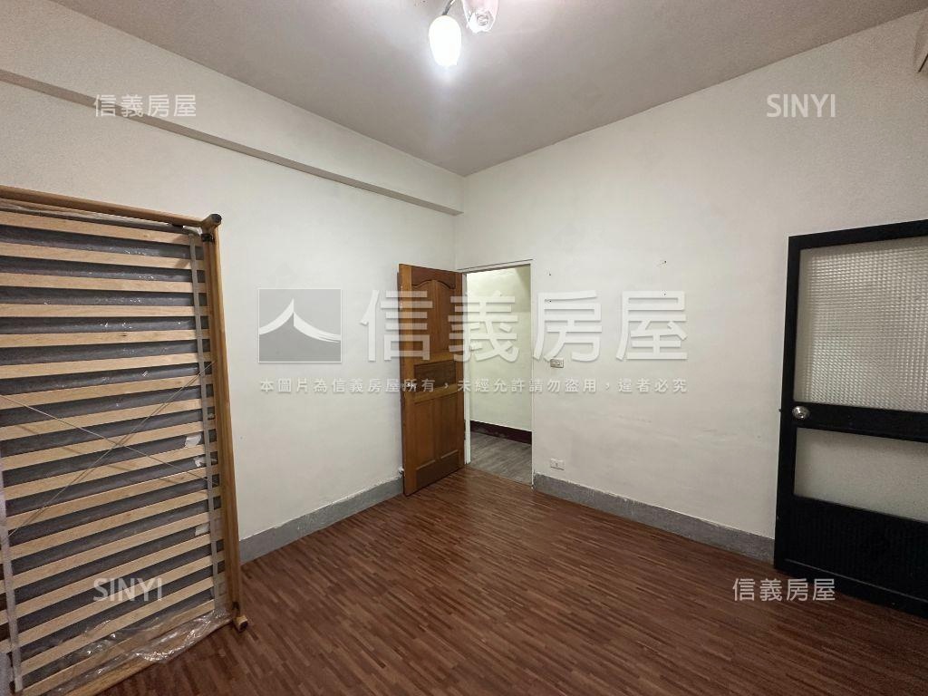 勤美商圈公寓Ａ１房屋室內格局與周邊環境