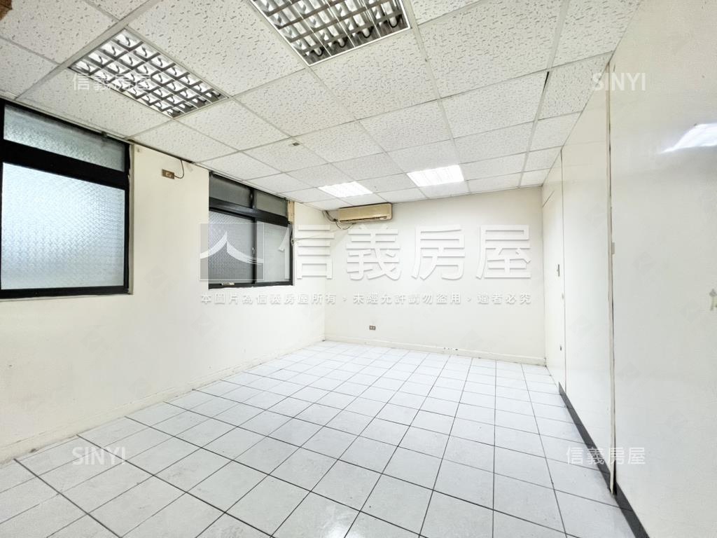 三重大面寬一樓辦公店面房屋室內格局與周邊環境