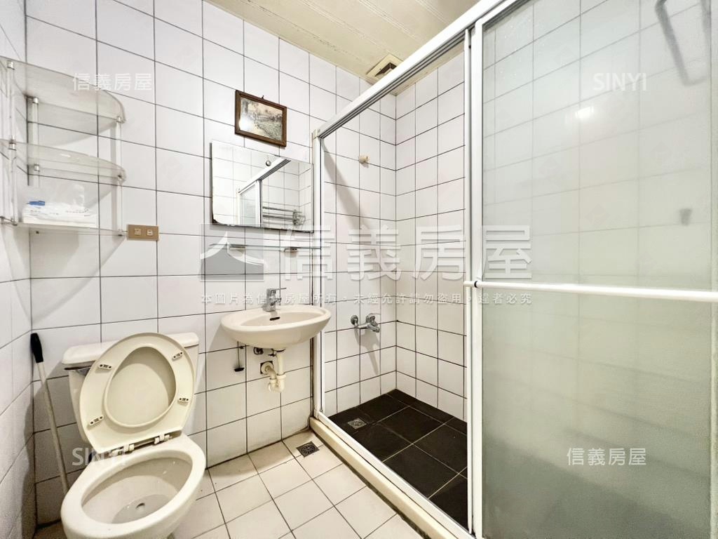 三重大面寬一樓辦公店面房屋室內格局與周邊環境