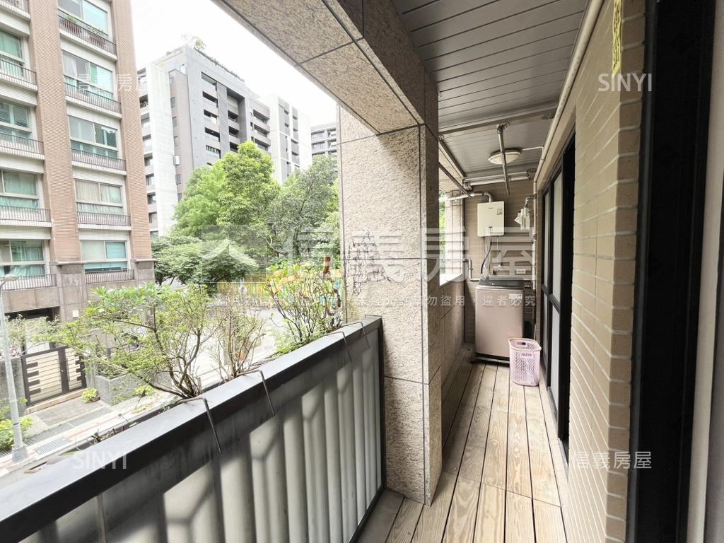 文湖寶翠大兩房可停休旅房屋室內格局與周邊環境