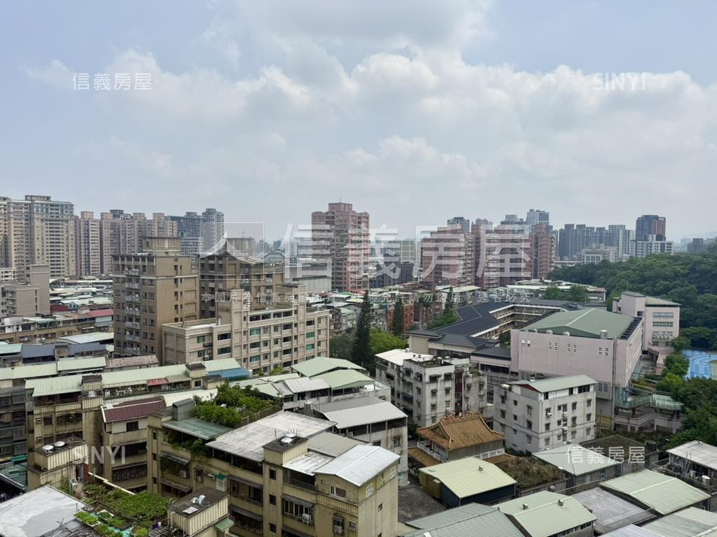 專任景安文匯景觀大戶車位房屋室內格局與周邊環境
