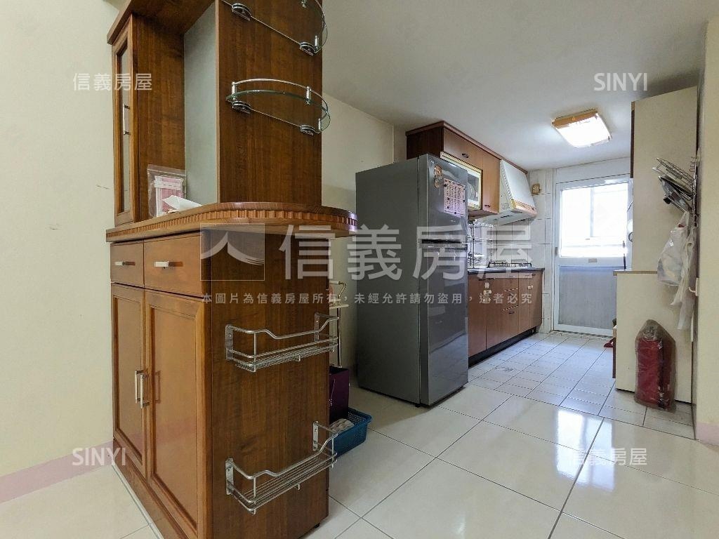 冠宏的祕蜜花園房屋室內格局與周邊環境