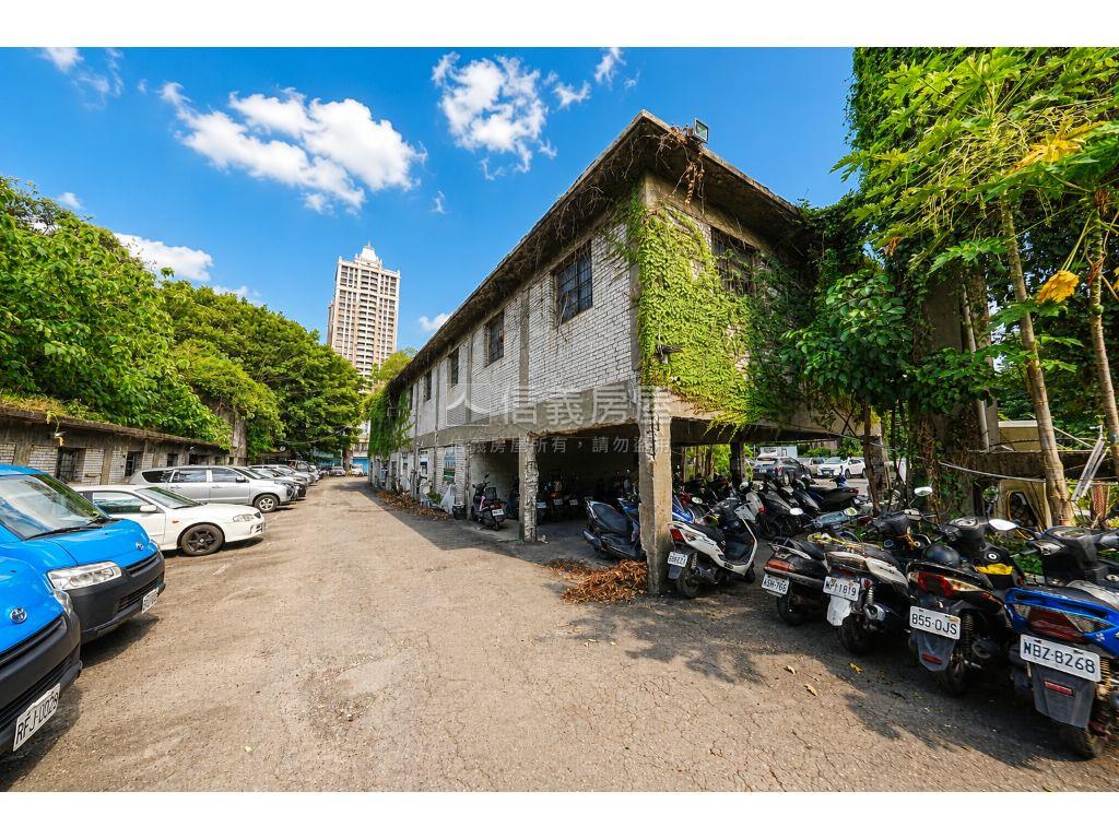 三重近捷運３７５７坪乙工房屋室內格局與周邊環境