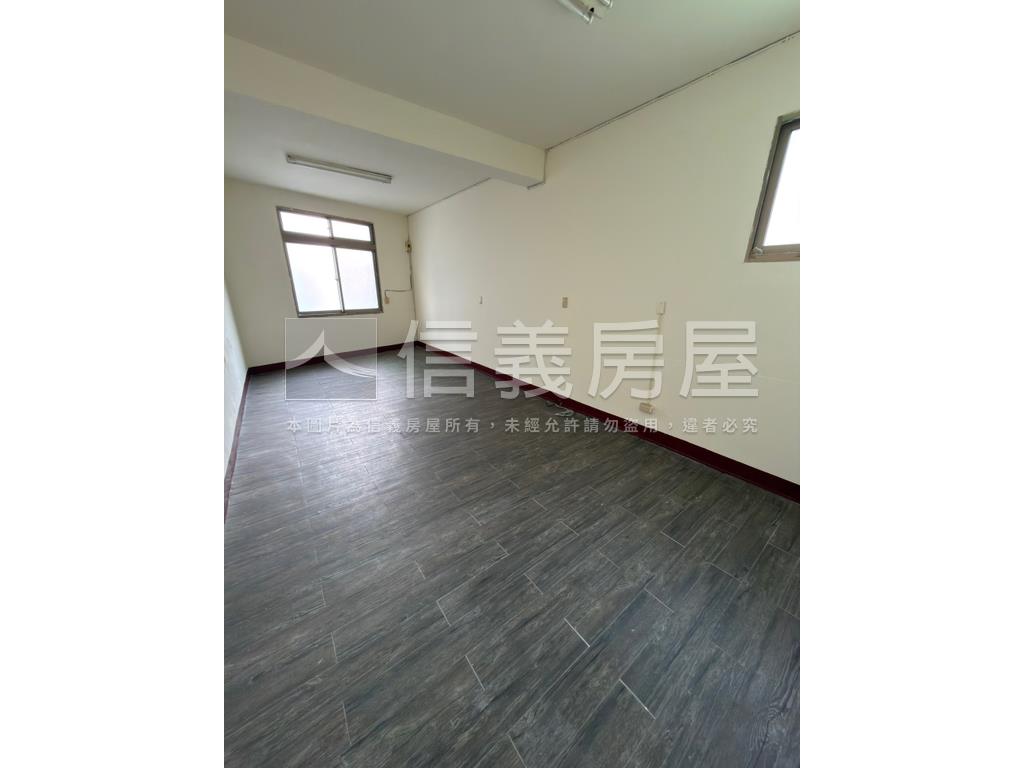 市中心稀有美透天房屋室內格局與周邊環境