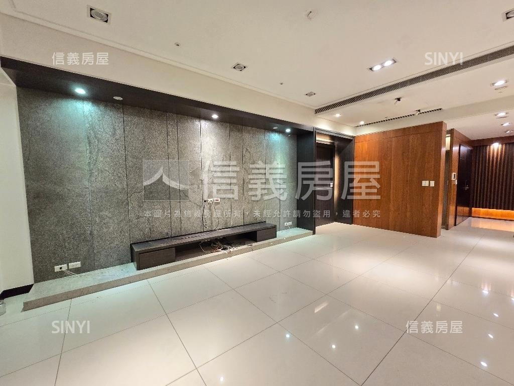 中央公園朝南寬敞精緻辦公房屋室內格局與周邊環境