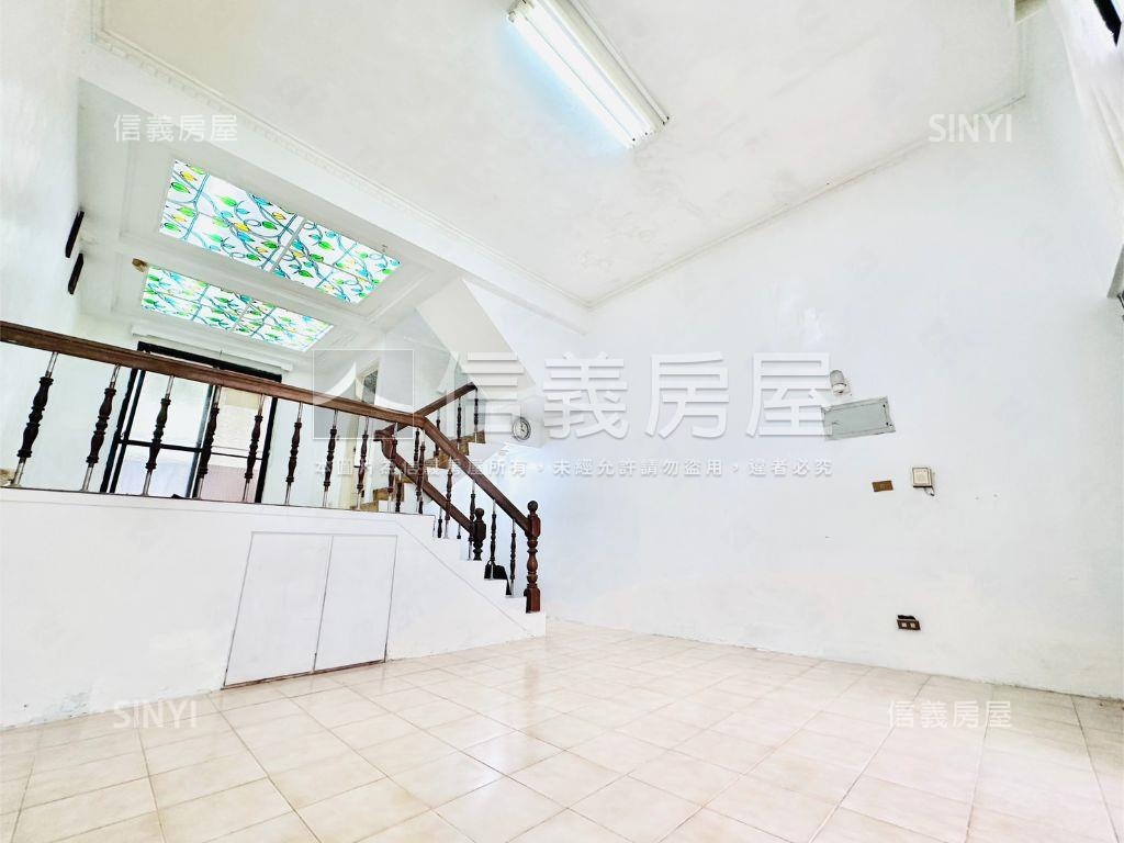 新店景觀透天★悠然品人生房屋室內格局與周邊環境