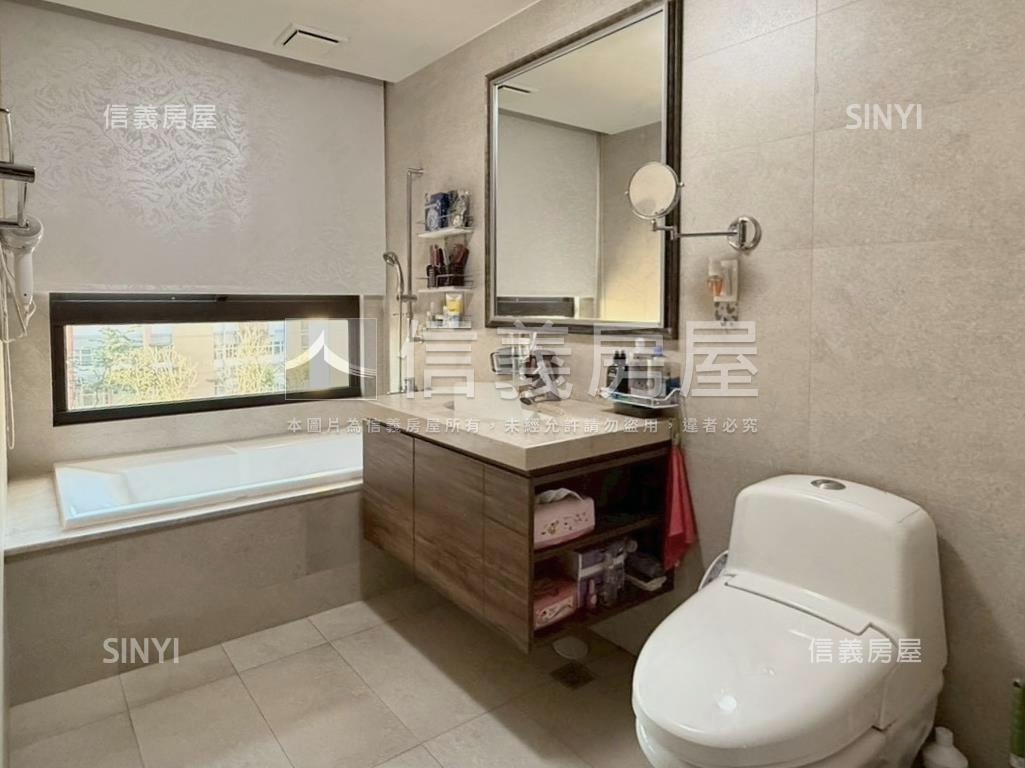 Ｒ５新世界捷運三房平車宅房屋室內格局與周邊環境