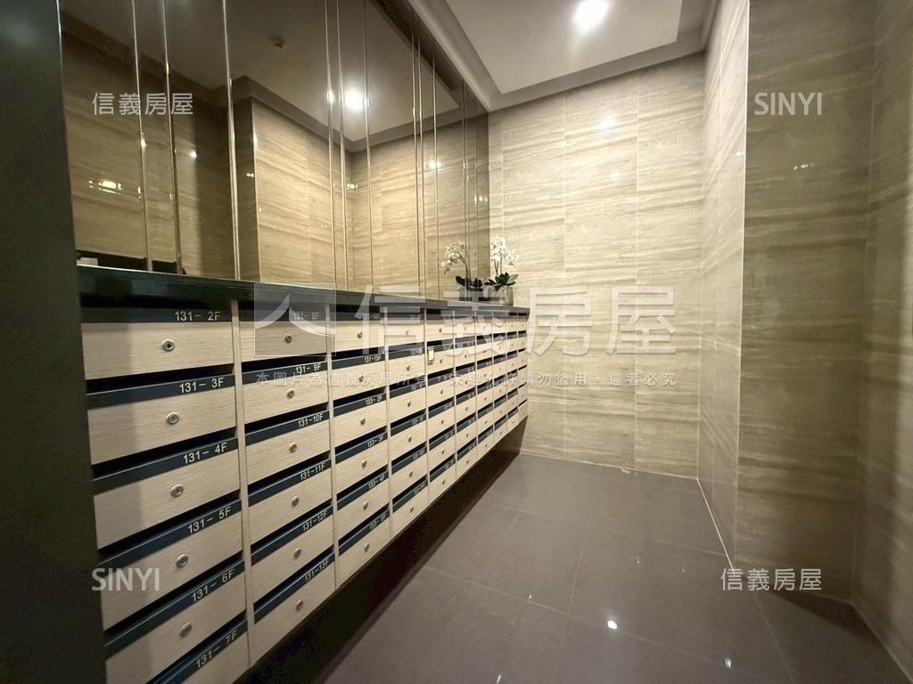 Ｒ５新世界捷運三房平車宅房屋室內格局與周邊環境