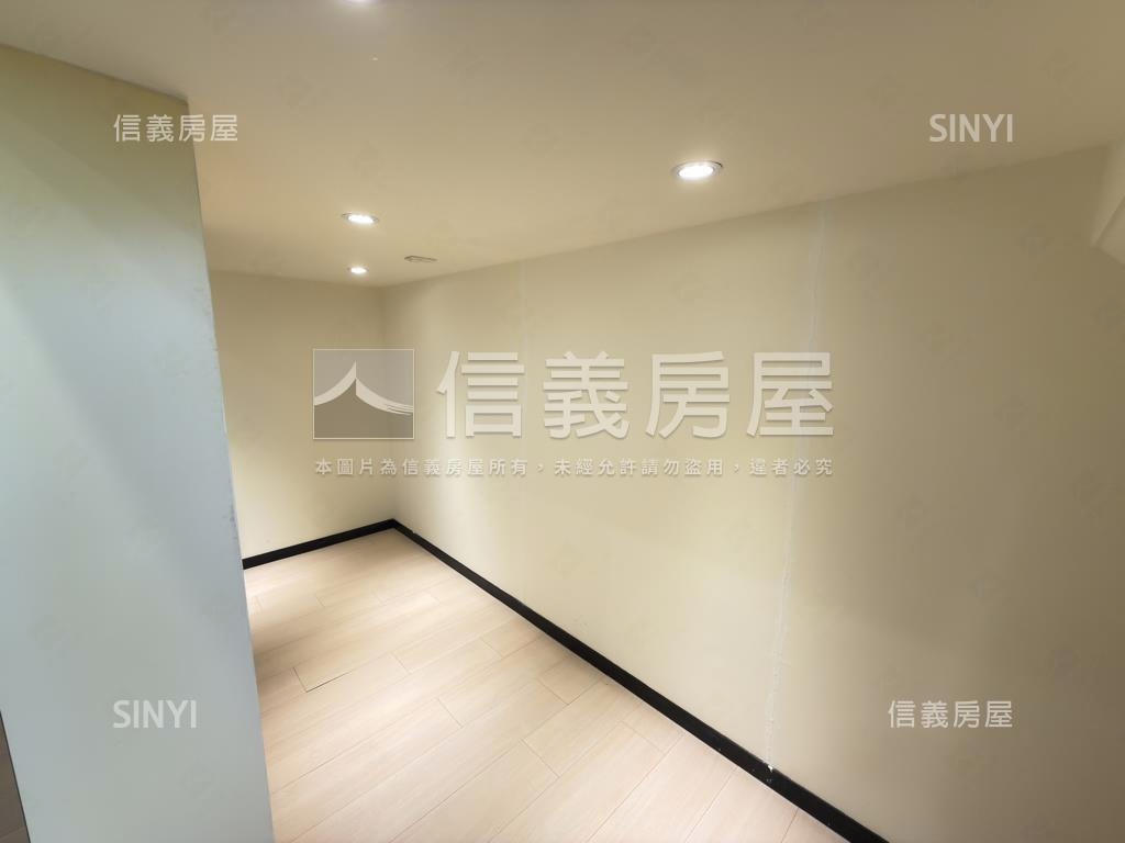 大安捷運朝代金站房屋室內格局與周邊環境